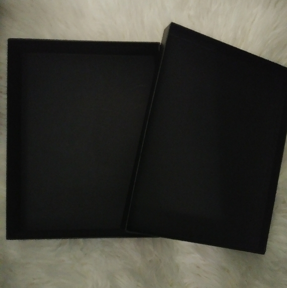 Saint Laurent Gift Box - Picture 2 of 5